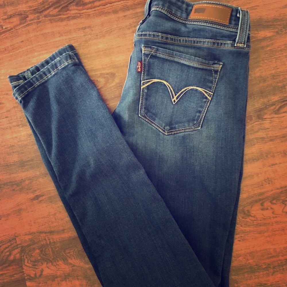 Levi Demi Curve Low Rise Skinny Jeans  9 / 29